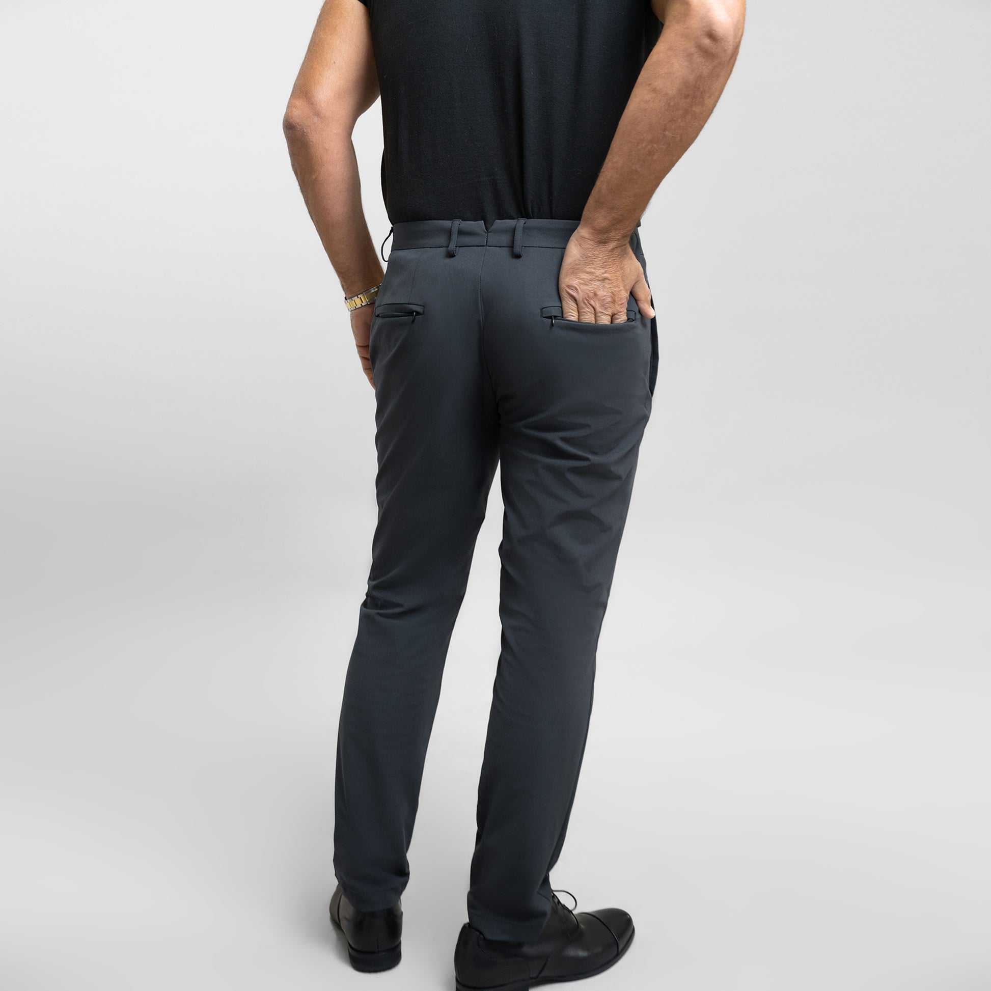 Bespoke custom athleisure technical men's suit los angeles model Guillermo in Charcoal