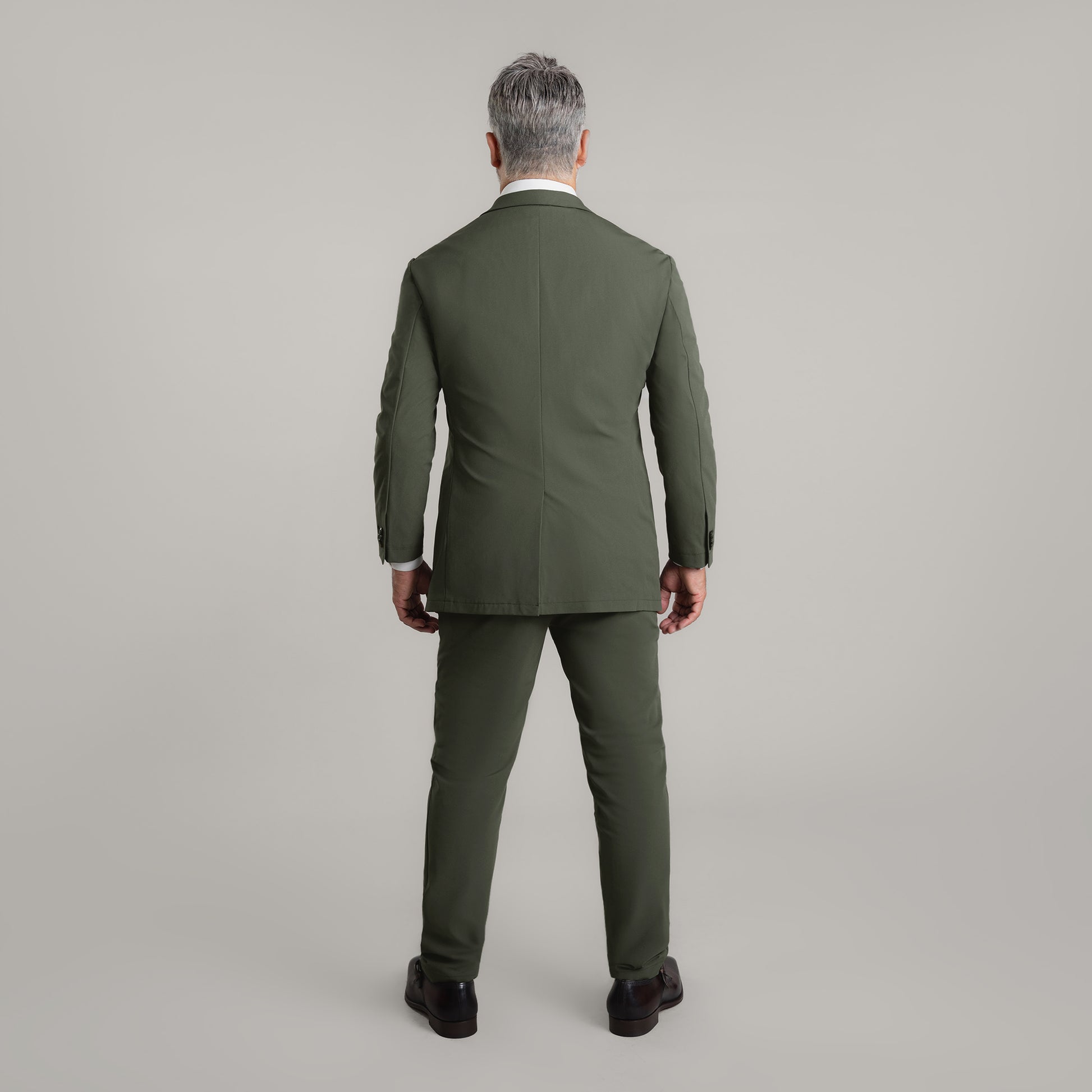 Bespoke custom athleisure technical men's suit los angeles model Guillermo in Moss