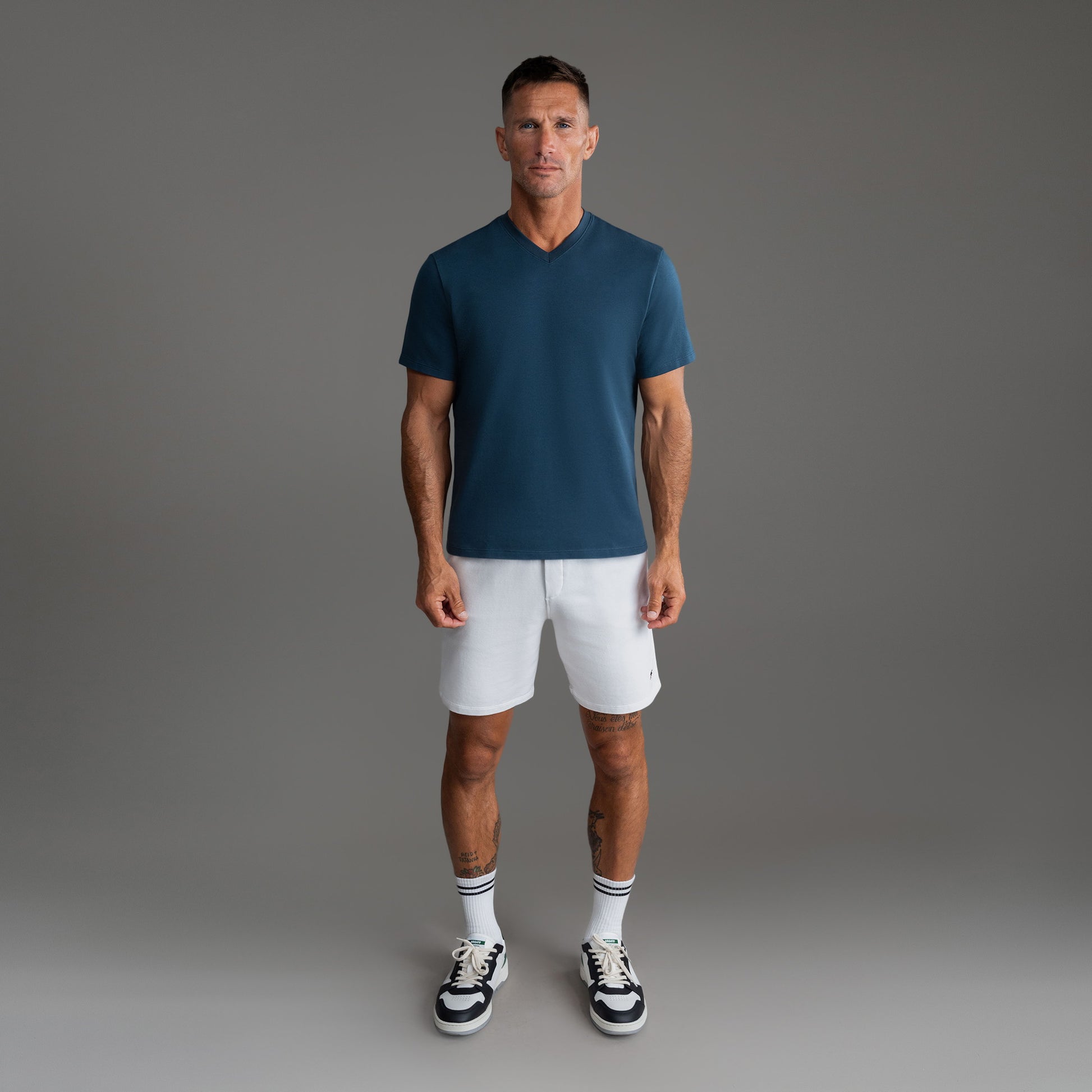 Cumulus V-Neck T-Shirt - Deep Sea