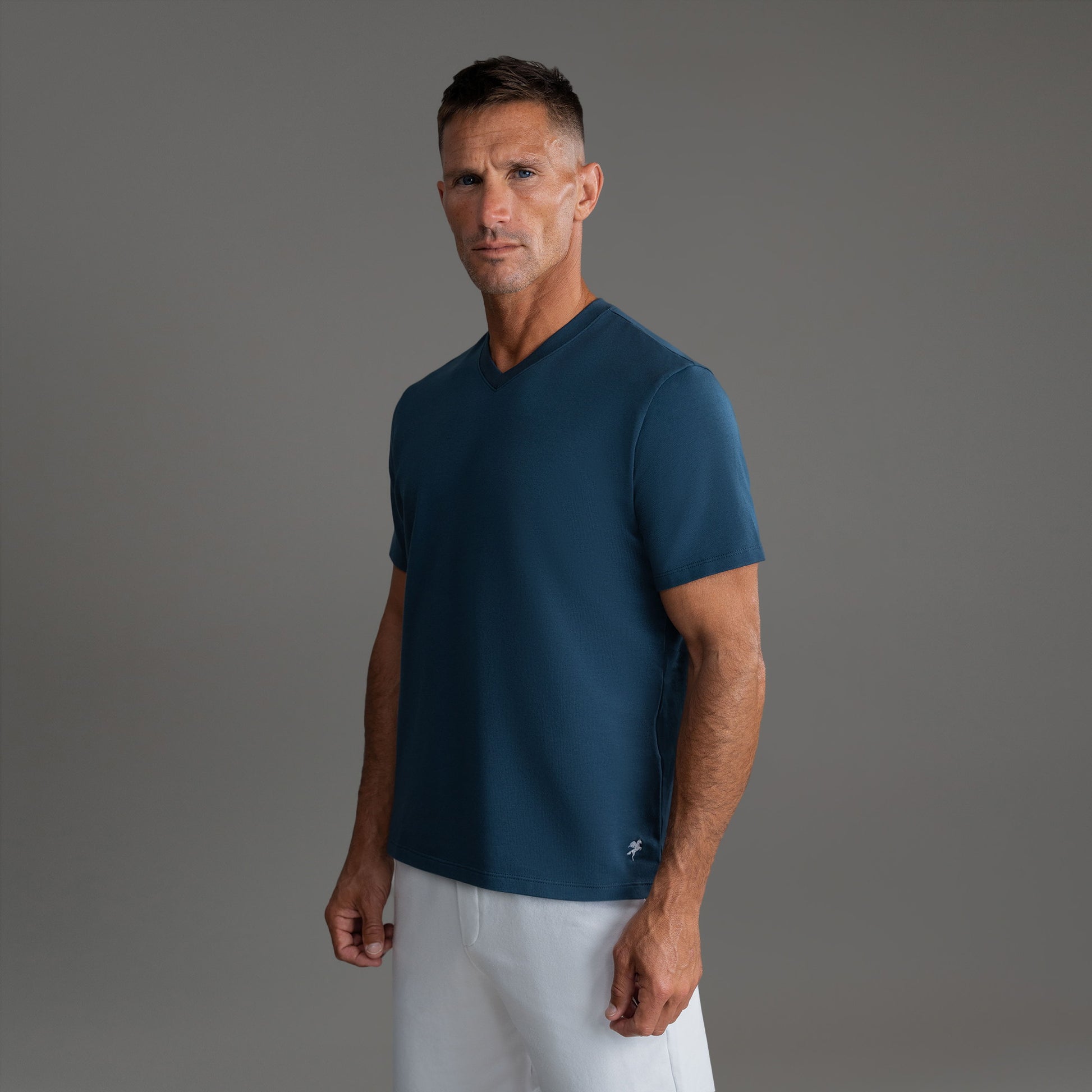 Cumulus V-Neck T-Shirt - Deep Sea