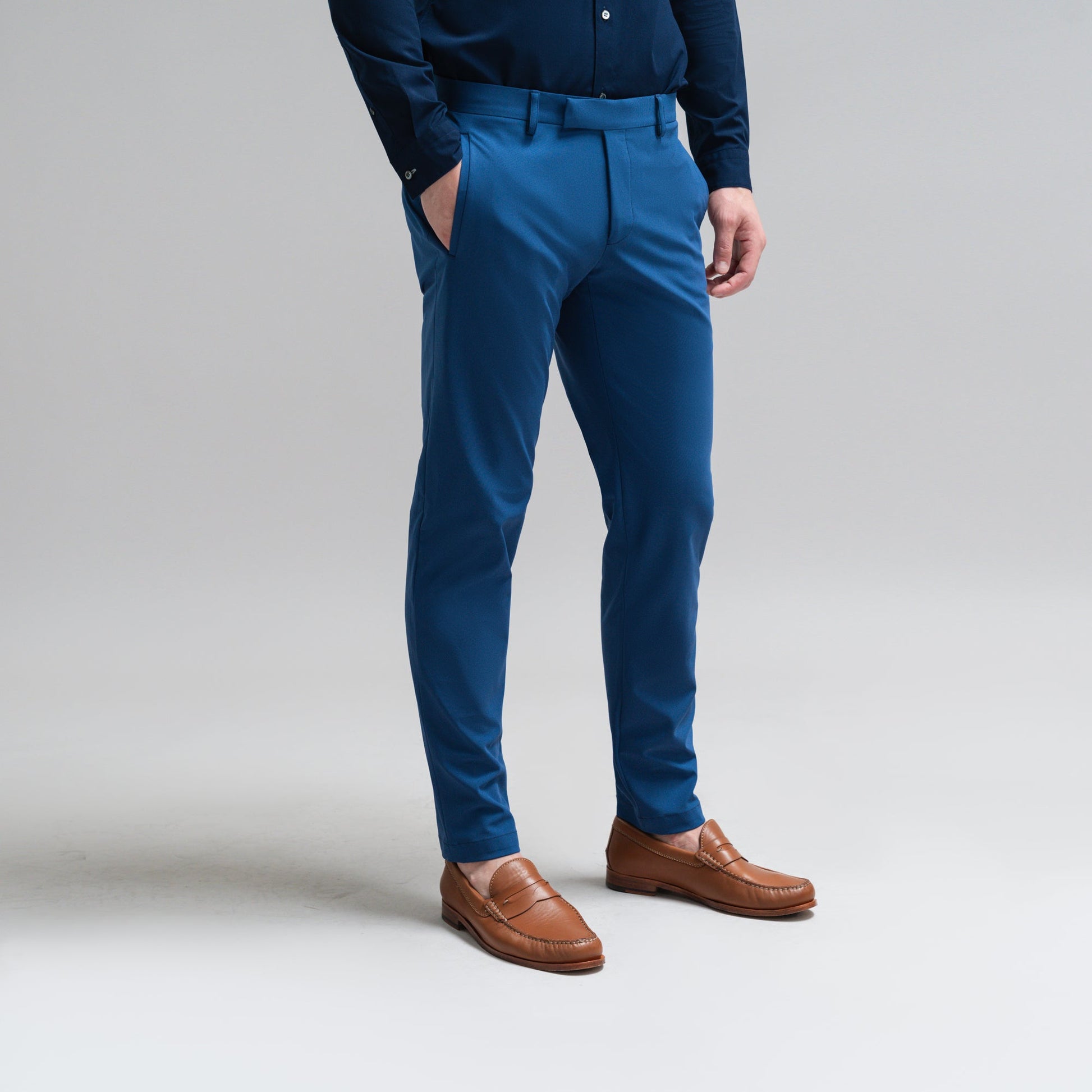 bespoke custom trousers pant chino performance technical model Jesse in Italian Blue