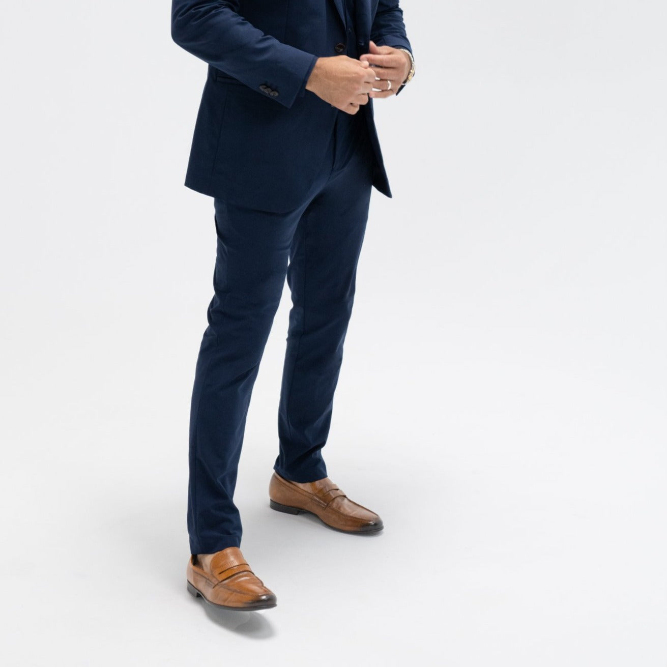 bespoke custom trousers pant chino performance technical model Guillermo in Navy