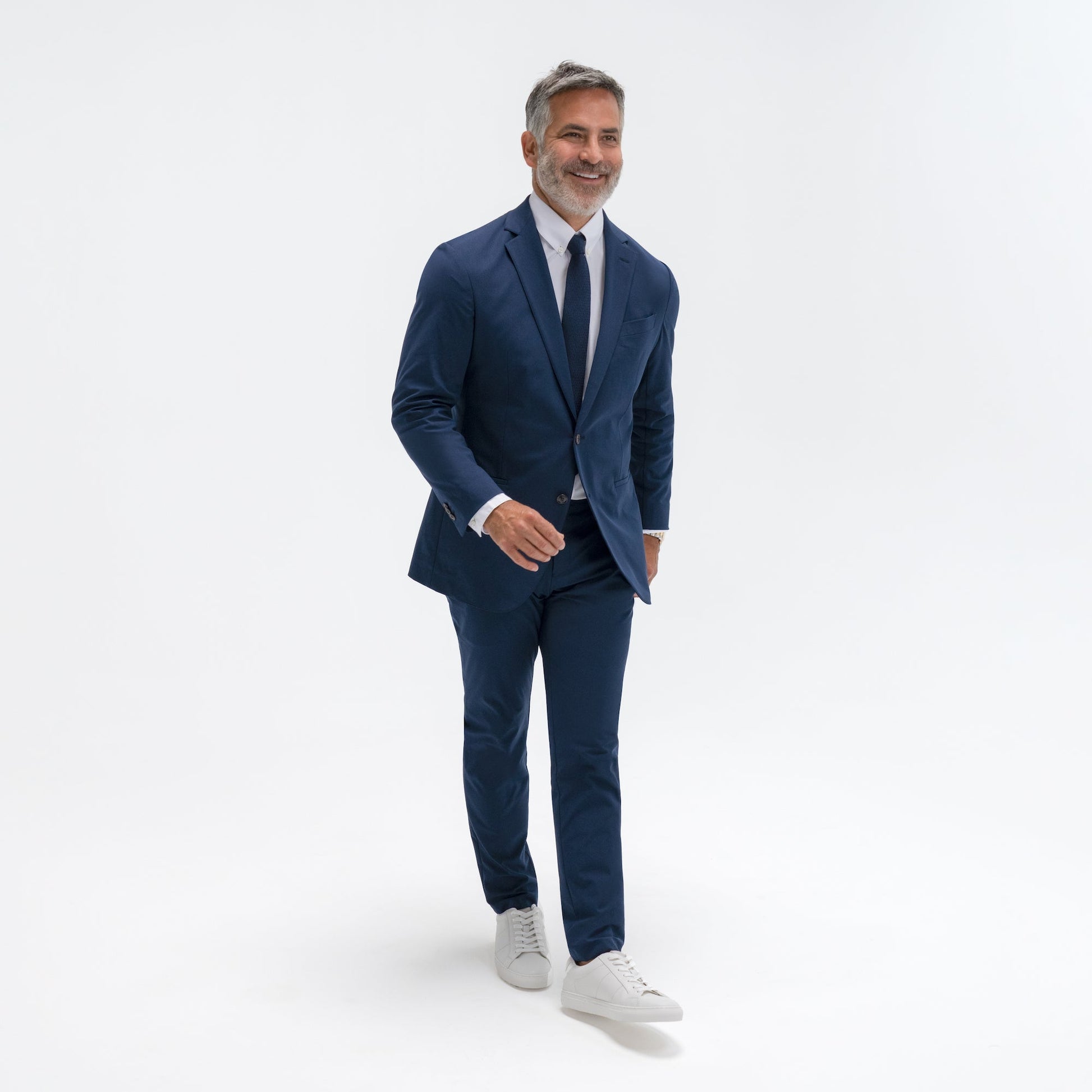 bespoke custom trousers pant chino performance technical model Guillermo in Navy